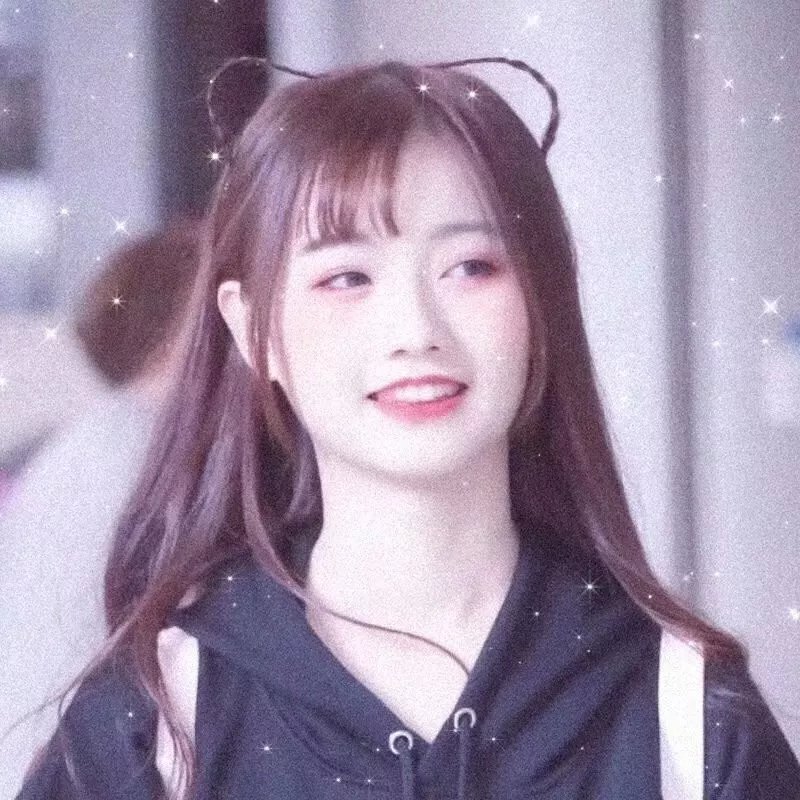 女大学生